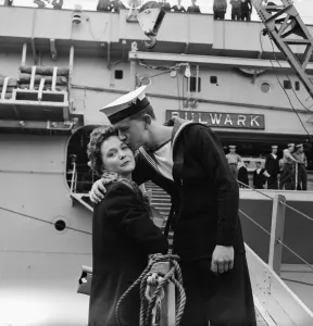 01210 Prints: Suez Crisis 1956 Mechanic Bruce Simpson says goodbye to his girlfriend Pamela