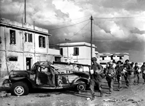 00478 Prints: The Suez Crisis war in Egypt, 29th October to 6th November