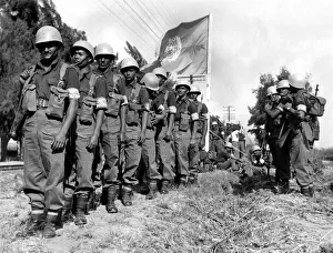 00478 Prints: The Suez Crisis war in Egypt, 29th October to 6th November, 1956 - Indian paratroopers
