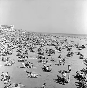 00089 Prints: Summer scenes at Bognor Regis Sunbathers enjoying the weather on the main beach