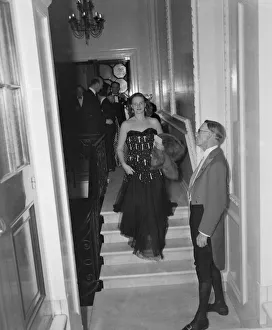 Sunday Pictorial goes to Midnight Fashion Show 1949 020368 / 10