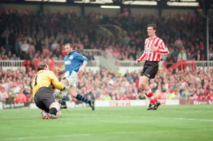 Sunderland 3-0 Everton, Premier league match at Roker Park