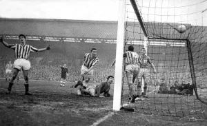 Sunderland Associated Football Club - F. A. Cup 1962, Fourth Round - Sunderland 0 v Port