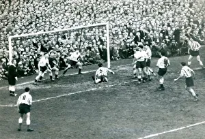 Sunderland Associated Football Club - F. A. Cup 1961, Sixth Round - Sunderland 1 v