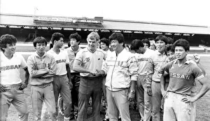 Sunderland Associated Football Club - Sunderland boss Len Ashurst with the Nissan team