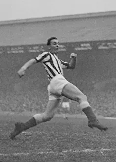 Sunderland v Cardiff 1962 / 63. Sunderlands Brian Clough in action against Cardiff
