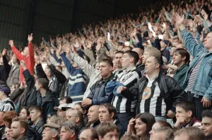 01068 Prints: Supporters watching Newcastle United v Nottingham Forest