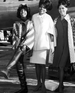 00383 Prints: Supreme Girls in Town, one of many groups America is sending to Britain in an effort to
