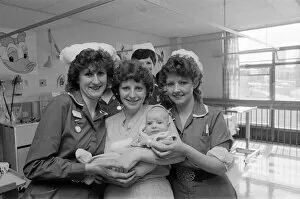 00771 Collection: Susan Dubif with her baby son Sean at Sandwell Hospital. 12th April 1983