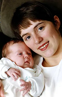Suzanne Hall Actress ex Coronation Street check out girl with her baby Kate A©Mirrorpix