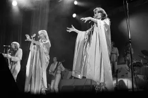 00470 Prints: Swedish pop group ABBA consisting of Agnetha Faltskog
