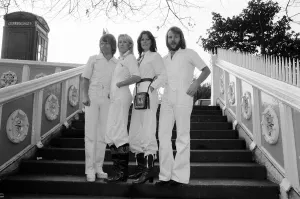 00470 Prints: Swedish pop group ABBA consisting of Agnetha Faltskog, Bjorn Ulvaeus