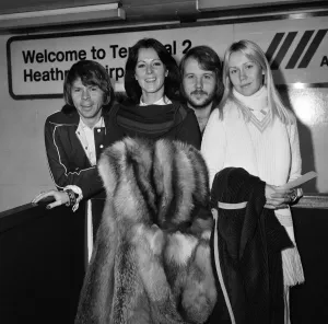 00470 Prints: Swedish pop group ABBA consisting of Agnetha Faltskog, Bjorn Ulvaeus