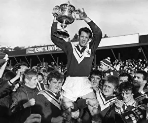 Swinton skipper Bob Fleet holds Challenge Cup aloft afte his teams victory