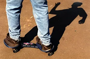 00500 Prints: The Syde Wynder, a type of skateboard ridden by Lee Holmes (14