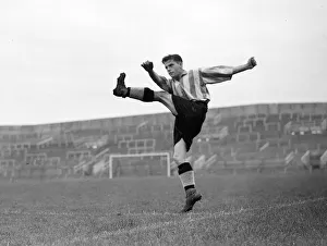 Magicfeet Prints: T Reynolds Sunderland FC Circa December 1946 - January 1947