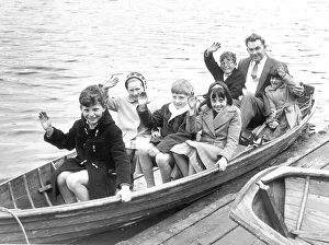 Taking a boat ride on the lake was a popular past-time Page 19 TWWW Potters Holiday 10th