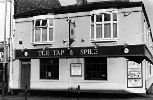 00780 Collection: The Tap & Spile, Public House, Shields Road, Newcastle, 5th October 1988
