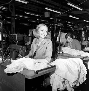 Teenager Penny Vancliff, a factory girl who wants to be a London model
