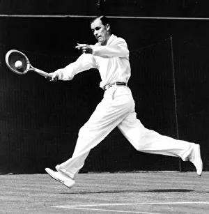 Tennis player Tilden who won his first match at Wimbledon against M. V. Summerson