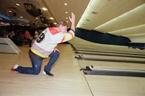 Tenpin Bowling Challenge at the Hollywood Bowl for equipment to help the