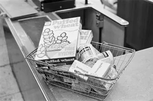 01144 Prints: Tesco Supermarket, Elephant and Castle, London, Monday 24th February 1969