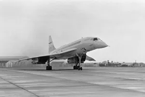 Plane Prints: Test flight of the British built Concorde prototype 002 over the Bay of Biscay