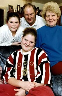 Images Dated 13th January 1994: Test tube baby Louise Brown with sister Natalie and parents John