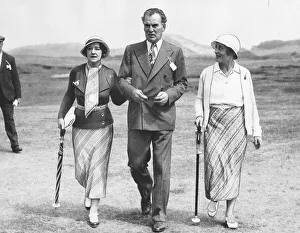 Thomas Meighan actor American movie film star at the open golf championship walking suit