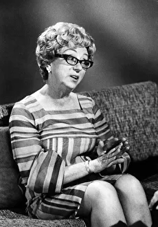 00195 Prints: Thora Hird actress at an ABC TV talk show The magic box