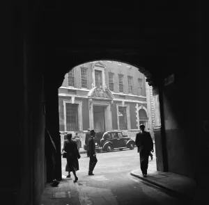 Taxi Prints: Threadneedle Street, London seen from Austin Friars 12th March 1954