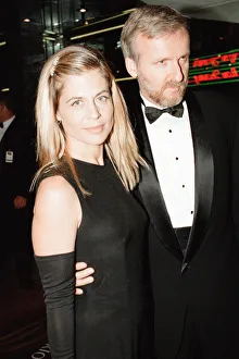 01141 Prints: Titanic 1997 film premiere at the Empire in Leicester Square, London
