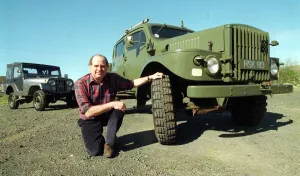 00143 Prints: TOM BICKETT FROM KILMARNOCK WITH HIS VOLVO RADIO CONTROL VEHICLE AND JEEP
