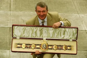 Promoter Prints: Tommy Gilmour September 1998 with the Lonsdale belt won by Chic Calderwood