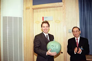 00670 Prints: Tony Blair officially opens the Samsung training centre at Wynyard with the vase that Mr