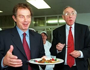 Images Dated 13th November 1998: Tony Blair visit November 1998 John Wheatley College Easterhouse Glasgow with Scottish
