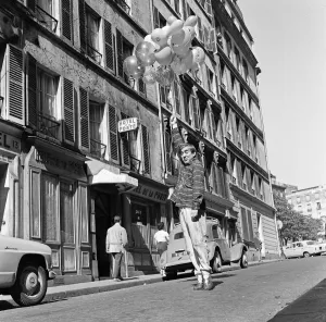 Tony Hancock filming The Rebel'in Paris. 11th September 1960