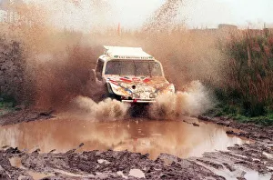 Off Road Prints: TONY MASON AT KNOCKHILL RACING CIRUCUIT November 1998 Driving car through