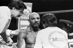01117 Prints: Tony Sibson relinquished his European and Commonwealth titles to ensure he got the right