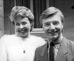 00443 Prints: Torvill and Dean (Jayne Torvill and Christopher Dean) are British ice dancers