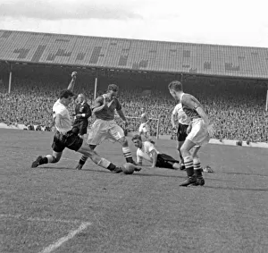 01320 Prints: Tottenham 1-1 Chelsea, division one league match at White Hart Lane