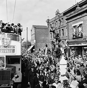 Parades Prints: Tottenham Hotspur Cup Final v Leicester and drive through Tottenham, 6th May 1961