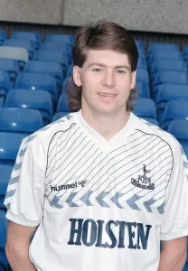 01055 Prints: Tottenham Hotspur players pose during a photocall at White Hart Lane ahead of the 195-86