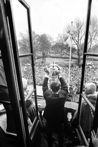 00209 Prints: Tottenham Hotspur team hold the FA Cup trophy aloft at Tottenham Town Hall to a crowd of
