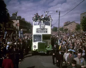 Parades Prints: Tottenham Hotspur team return to Tottenham in an open top double decker bus with the FA