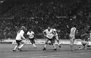 F A Cup Prints: Tottenham Hotspur v Manchester City in the FA Cup Final Replay at Wembley, May 1981