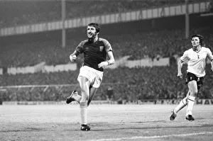 Tottenham Hotspurs v West Ham United 2nd September 1981 David Cross scores