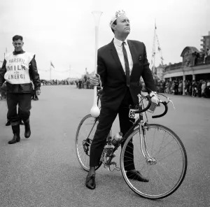 00591 Prints: Tour of Britain cycle race, Blackpool, Lancashire. 7th June 1964