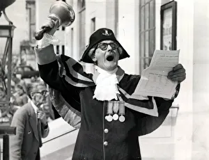 00363 Prints: Town Criers - Town Criers from all parts of the country were at Hastings today competing
