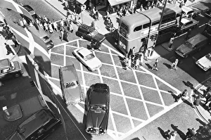 00108 Prints: Traffic congestion at the box junction in Oxford Street London
